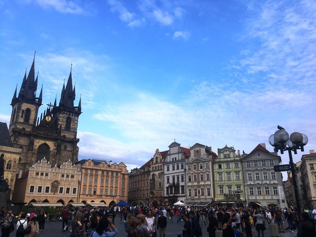 Old Town Studio Apartment Praha Bagian luar foto