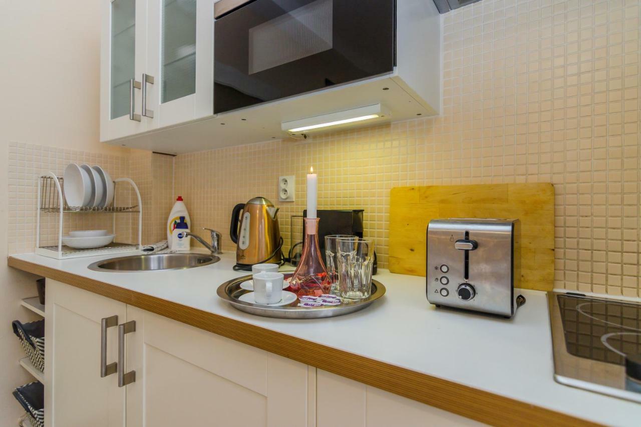 Old Town Studio Apartment Praha Bagian luar foto