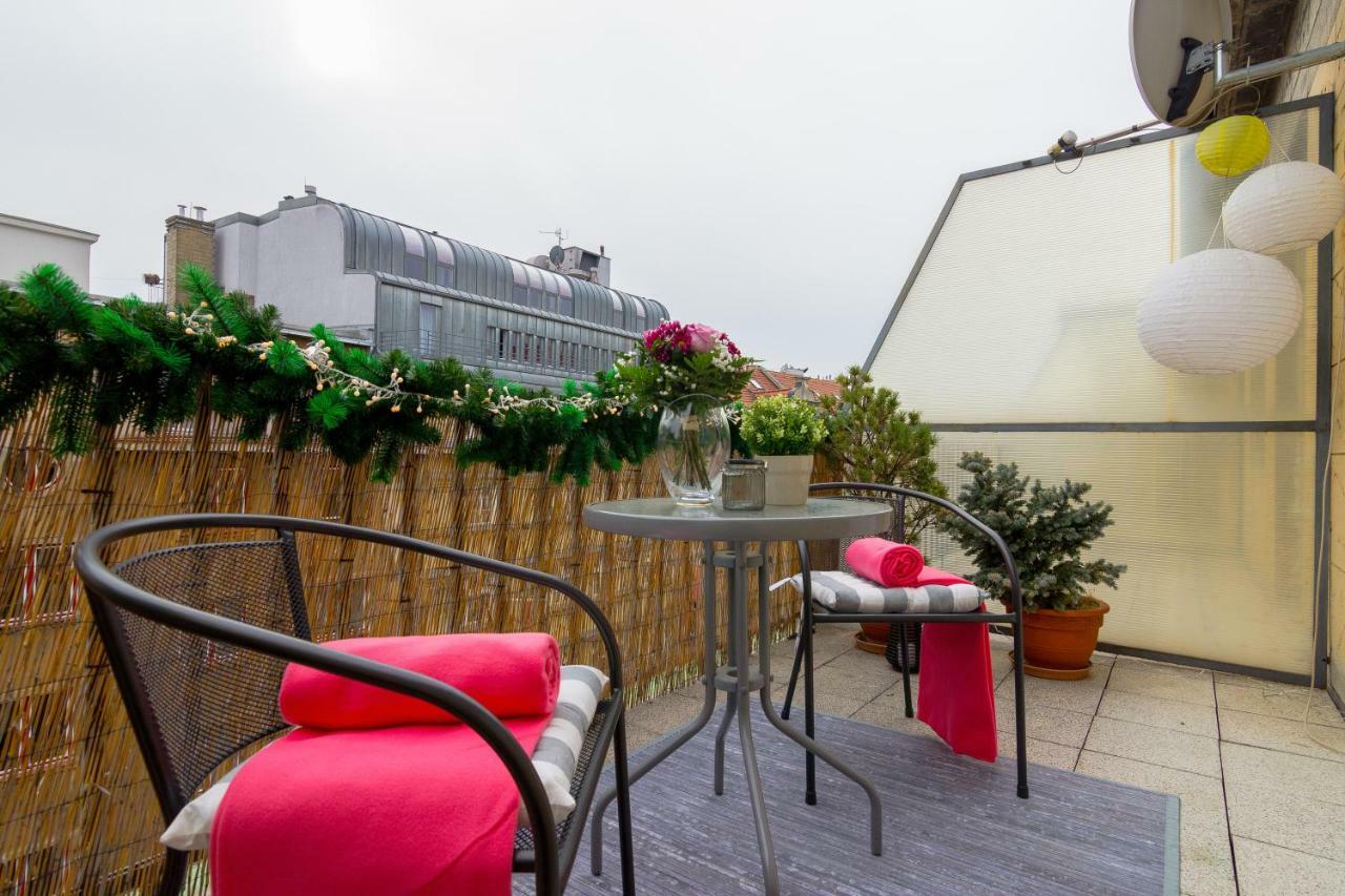 Old Town Studio Apartment Praha Bagian luar foto